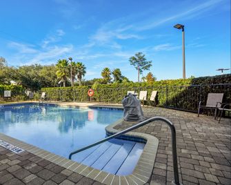 Holiday Inn Express & Suites Jacksonville - Atlantic Beach By IHG - Jacksonville - Pool