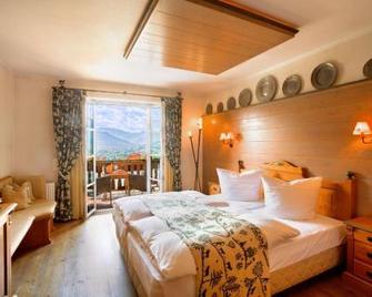 Hotel Leeberghof - Bad Wiessee - Bedroom