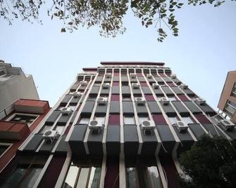 Deta Port Hotel - Bandirma - Budova