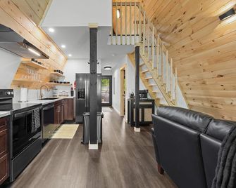 Lakefront A-Frame Hot Tub, Dock & Views Seneca Lake - Penn Yan