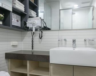 Firstcity Hotel Yeosu - Yeosu