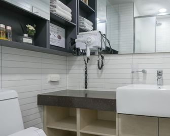 Firstcity Hotel Yeosu - Yeosu
