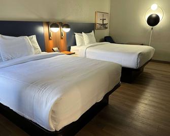 La Quinta Inn by Wyndham Huntsville Research Park - Huntsville - Camera da letto