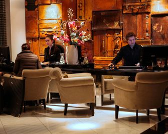 Boutique Hotel Notting Hill - אמסטרדם - דלפק קבלה