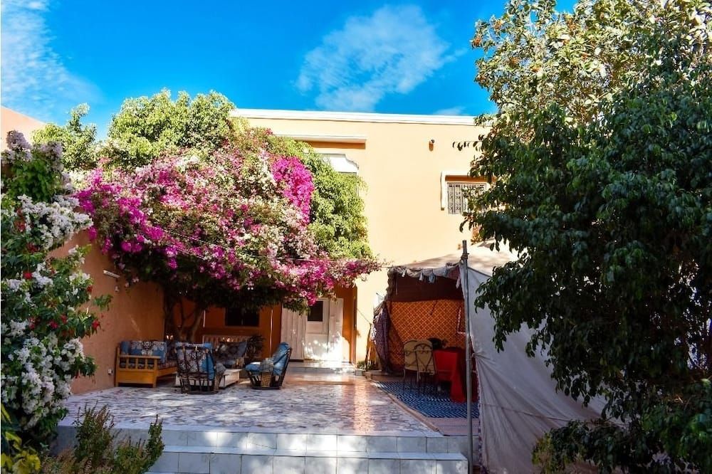 لي كيه - Nouakchott - شرفة مرصوفة