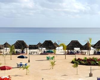 Hotel South Beach Resort - דר א-סאלאם - חוף