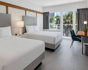 ذا جاردن هوتل آند ريزورت - فورت لاودردال - غرفة نوم