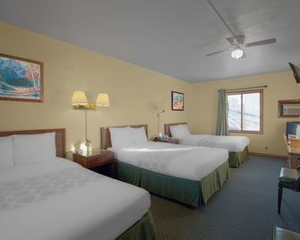 Love Hotels Silver Street By OYO At Hurley Wi - Hurley - Schlafzimmer