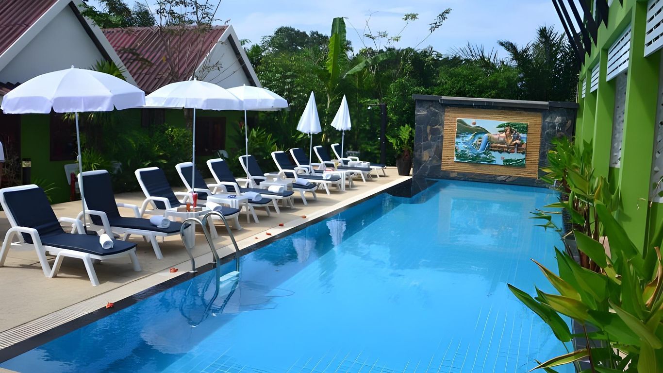 Khaolak C-nior Bungalows