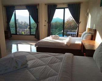 OYO 665 Sj House Hotel - Ao Nang - Habitación