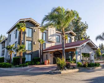 La Quinta Inn by Wyndham Stockton - Stockton - Bâtiment