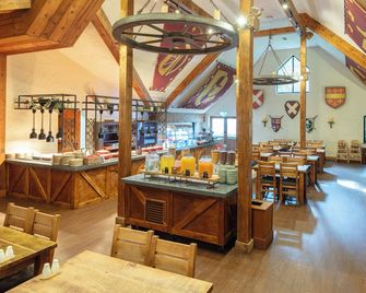 Warwick Castle Hotel & Knight's Village - Warwick - Restaurante