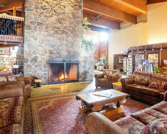 Fireside Inn & Suites West Lebanon - West Lebanon - Wohnzimmer