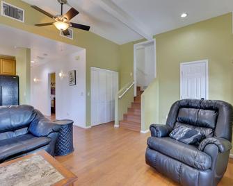Desert-View Home with Large Loft in Apache Junction! - Apache Junction - Living room