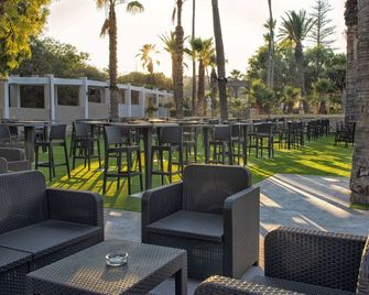 Beach Garden Hotel - St. Julian's - Hàng hiên