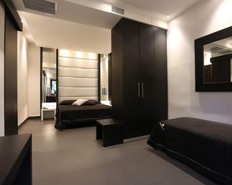 Hotel Ristorante Borgo Antico - Ceprano - Bedroom