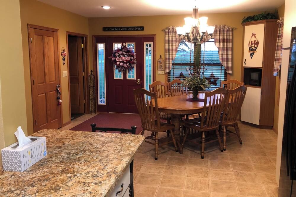 Within Walking Distance Of Field Of Dreams Movie Site/Mlb Stadium - Dyersville - Comedor
