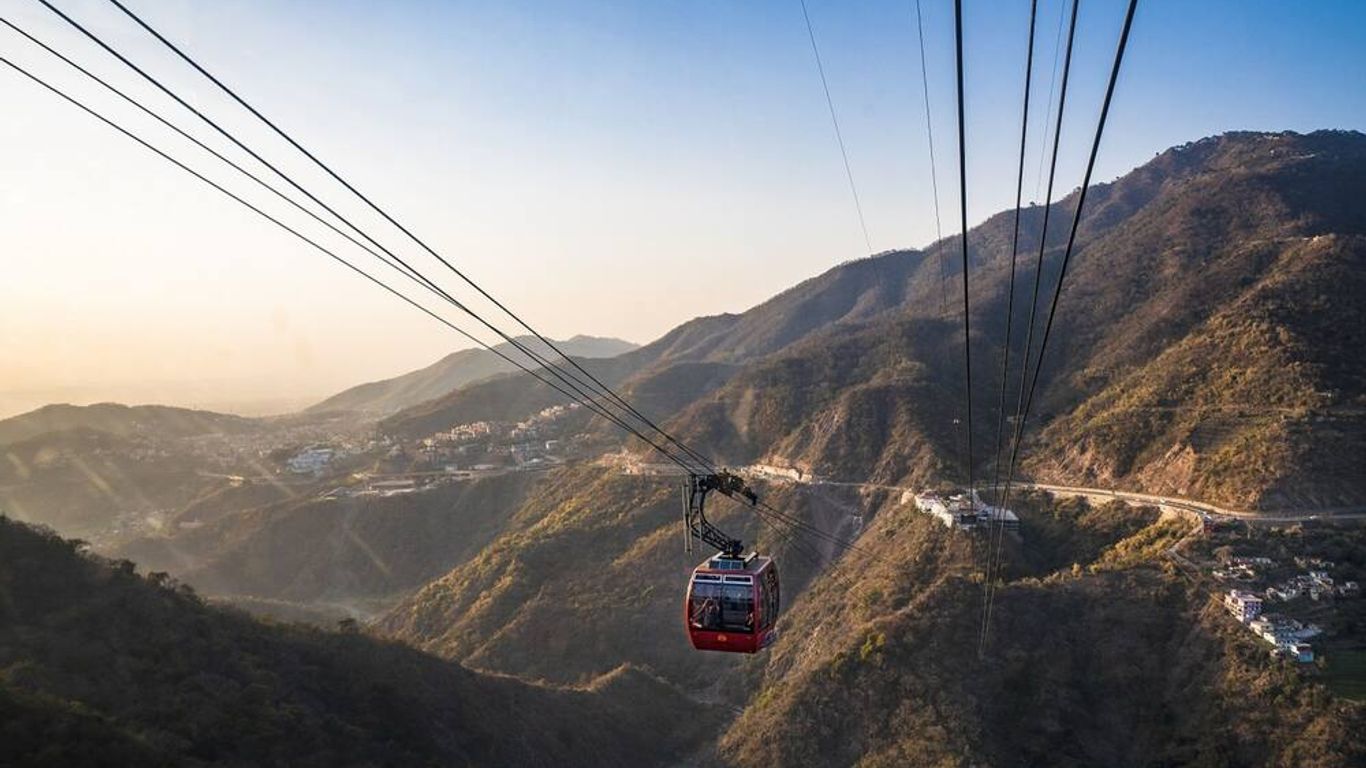 موكشا هيمالايا سبا ريزورت