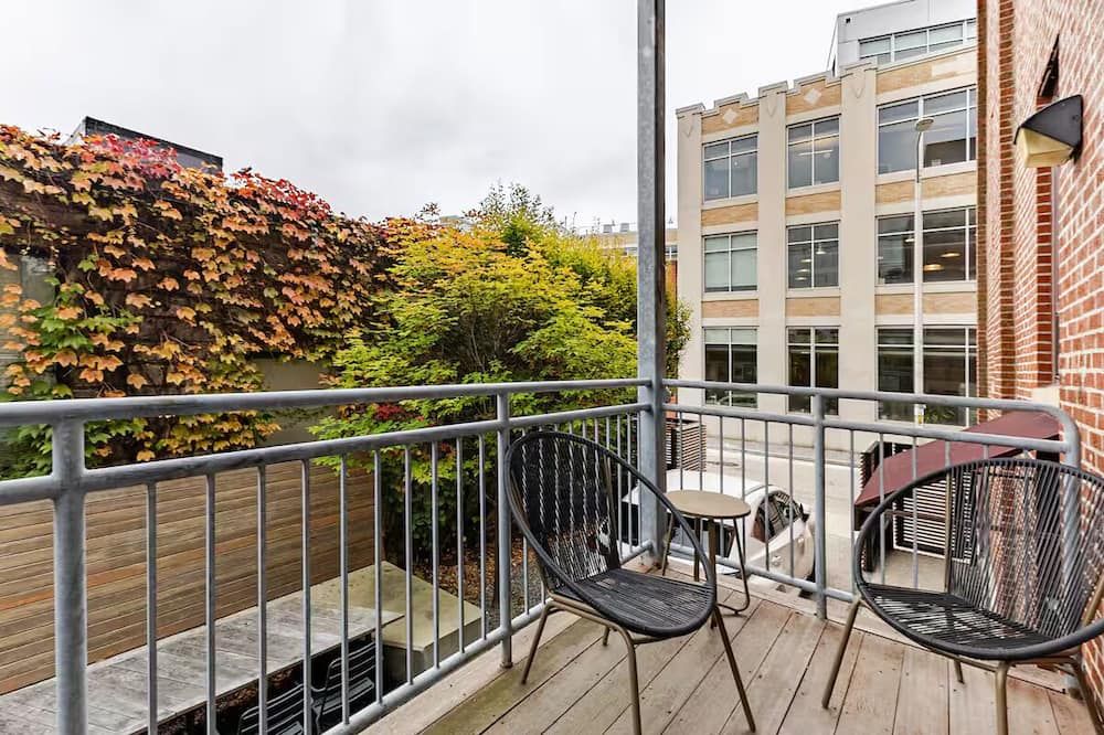 Modern Luxury Loft in Downtown Providence w/Private Garden, Fire Pit & BBQ Grill - Providence - Balcone