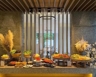 Canalis Suvarnabhumi Airport Hotel - Racha Thewa - Buffet