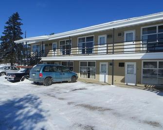Superior Stays - Antigo - Gebouw