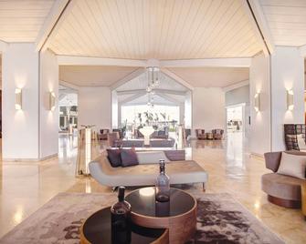 Royalton Blue Waters Montego Bay, An Autograph Collection Resort - Bahía Montego - Lobby