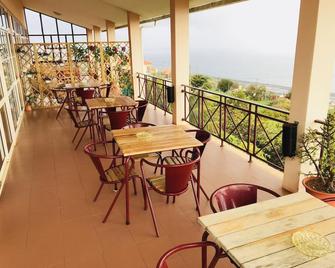 Al Moniz - Santa Cruz - Balcony