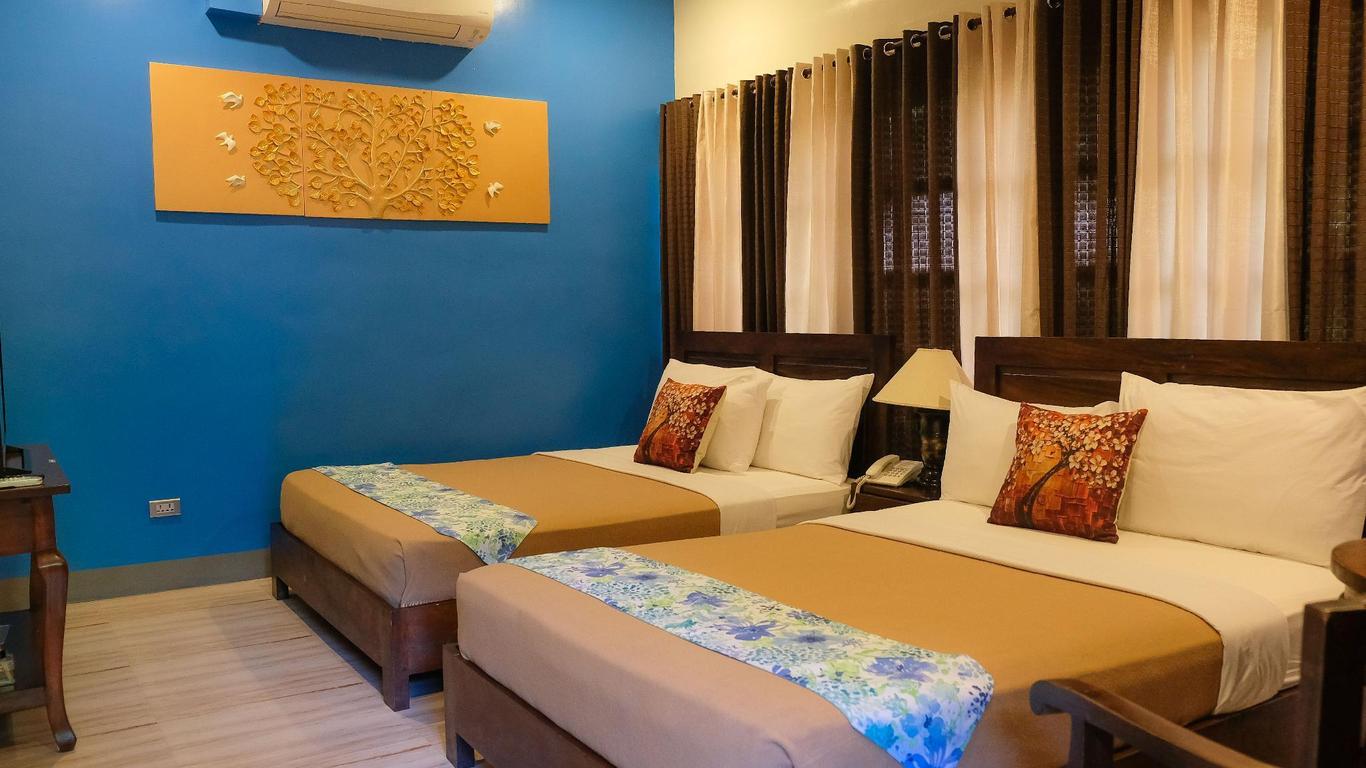 Pacific Waves Resort