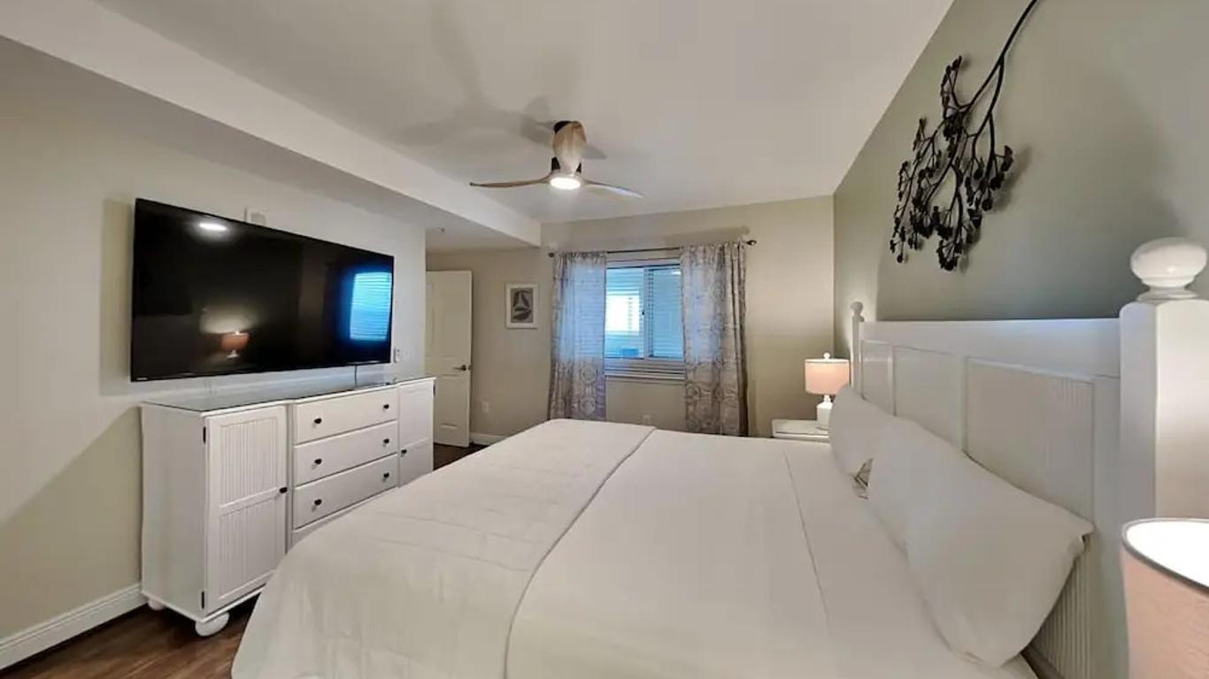 Emerald Beach Resort by Southern Vacation Rentals