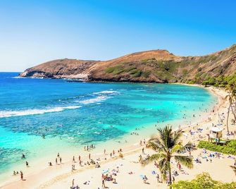 Partial Ocean View Condo with 2 Beds and Parking - Honolulu - Ranta