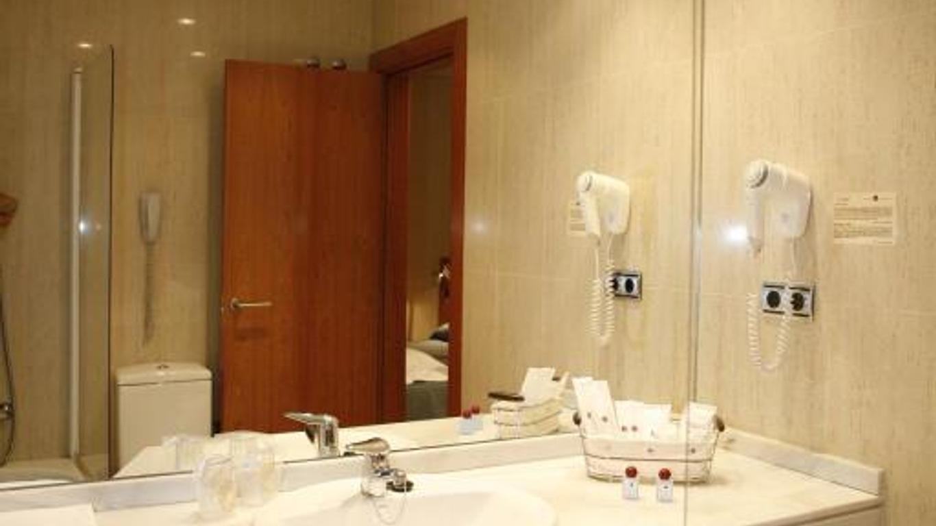 Hotel Mieres del Camino