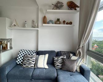 Stylish & Cozy 1 bed at 1 Min Walk to the Beach with Pool-Gym -Condo Apartment - Juan Dolio - Salon