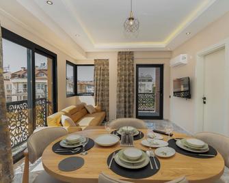 Muci̇ze Residence - Fethiye - Dining room
