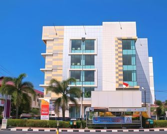 Daima Hotel Padang - Padang - Edificio