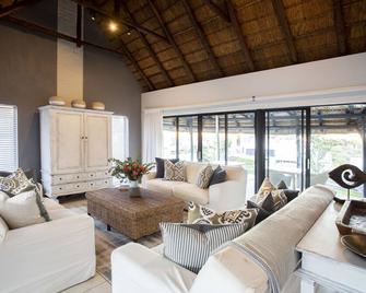 Canal Guest House - Saint Francis Bay - Living room