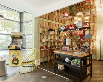 B&B HOME Rueil-Malmaison Gare - Rueil-Malmaison - Lobby