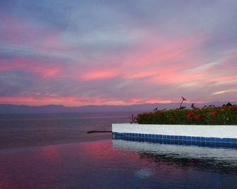 Luxury Oceanfront Townhouse! - La Cruz de Huanacaxtle - Beach