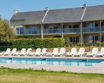 Saint Malo Golf Resort - Le Tronchet - Pool