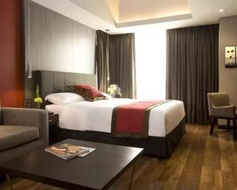 F1 Hotel Manila - Taguig - Bedroom