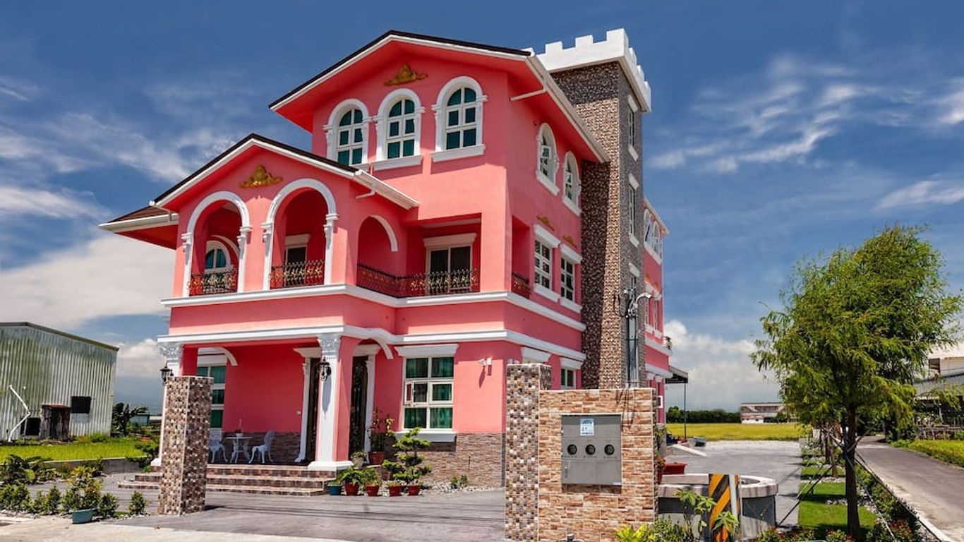 Honeysuckle Family Castle