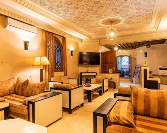 Riad Ushuaia La Villa - Centre Marrakech - Marrakech - Living room