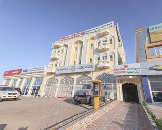 Marsa Al Masafar Hotel Apartment - Sur - Gebäude