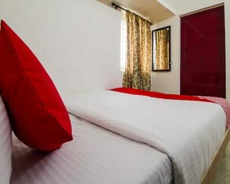 Honey Residency - Coimbatore - Bedroom