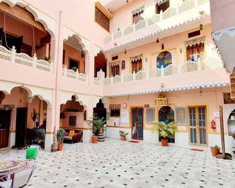 Durag Niwas Guest House - ג'ודפור - בניין