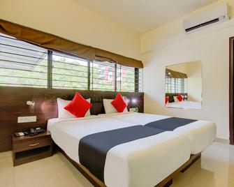 Capital O 37677 Xec Residency - Margao - Slaapkamer