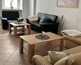 Ferienwohnung Am Theaterplatz - Meißen - Wohnzimmer