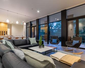 Yanagi House by H2 Life - Kutchan - Living room