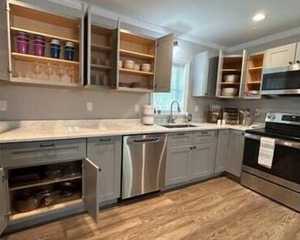 Cozy Lake Home at Raysville - Thomson - Cocina