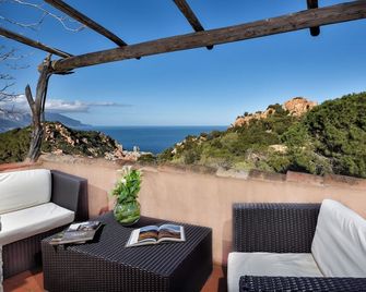 Arbatax Park Resort - Borgo Cala Moresca by Falkensteiner - Arbatax - Balkon