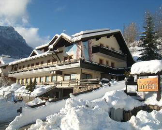 Hotel El Laresh - Moena - Building